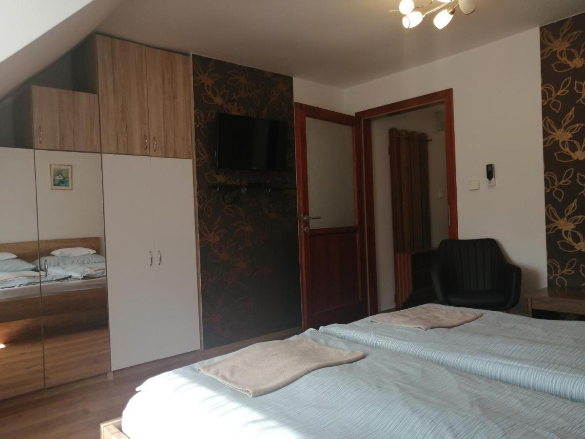 Anita Apartman Bük エクステリア 写真